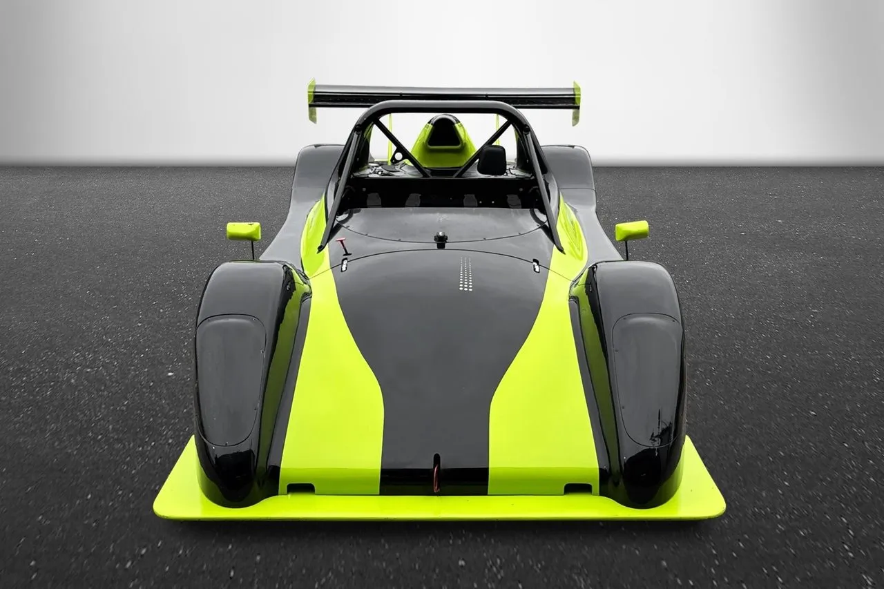 Vehicle image 8