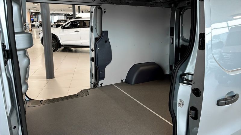 Nissan Primastar bild 12