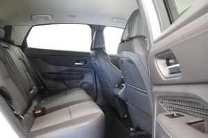 Nissan Ariya bild 9