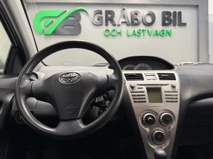 Toyota Yaris bild 15
