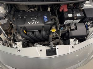 Toyota Yaris bild 17