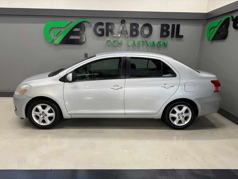 Toyota Yaris bild 2