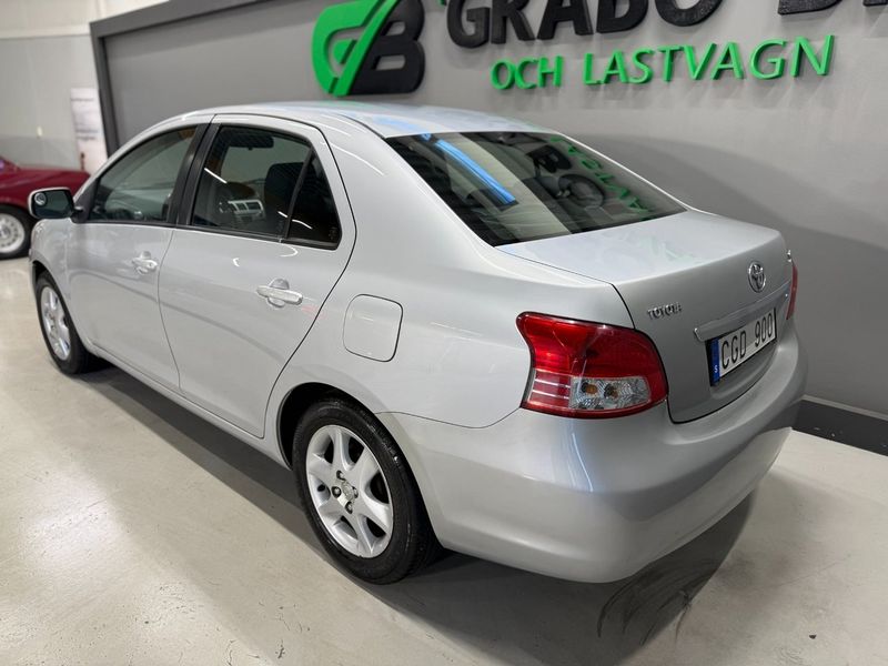 Toyota Yaris bild 3