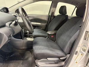 Toyota Yaris bild 9