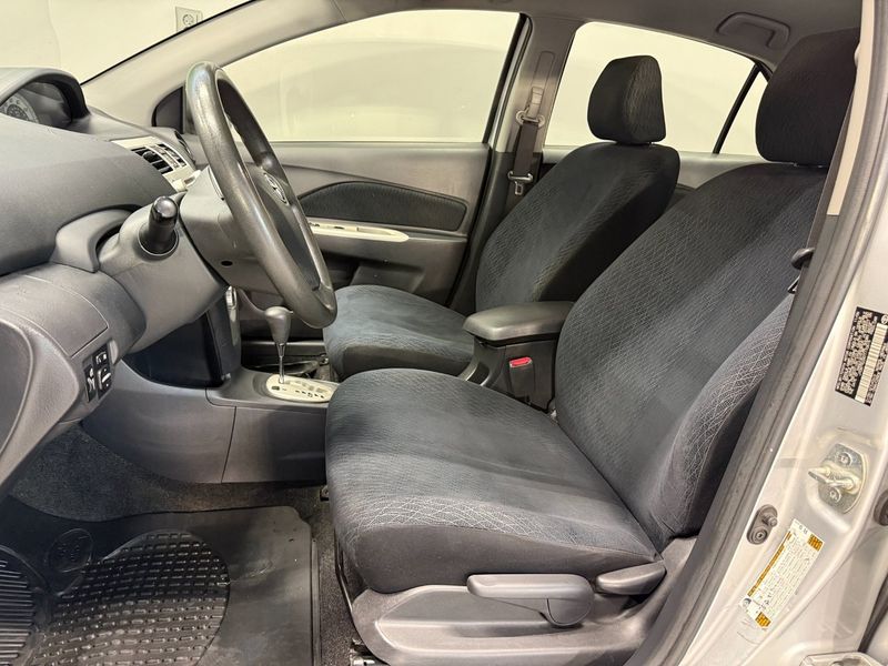 Toyota Yaris bild 9