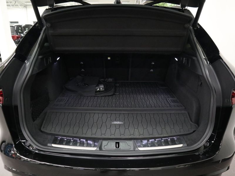 Jaguar F-Pace bild 12
