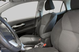 Toyota Auris bild 8