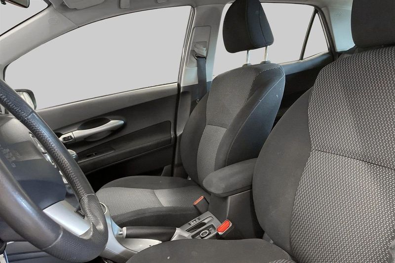 Toyota Auris bild 8