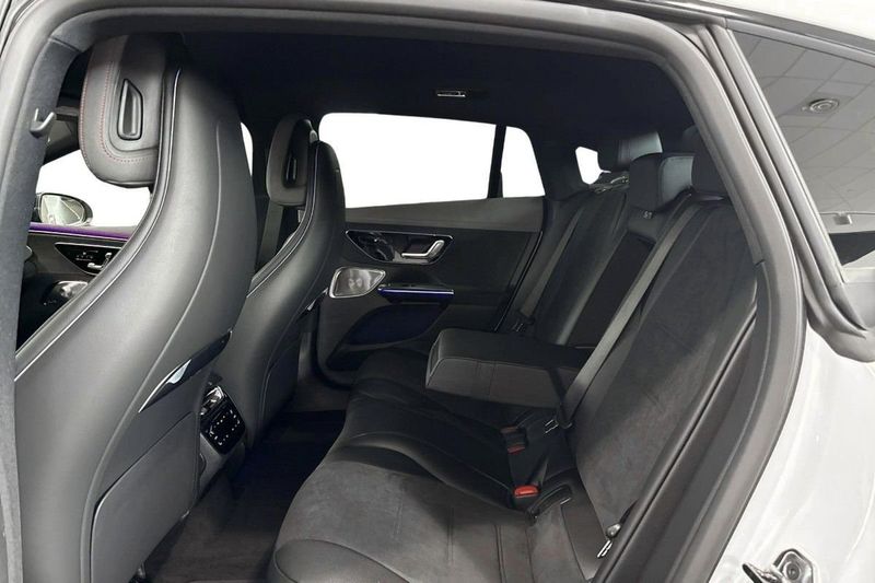 Mercedes EQE350 bild 10