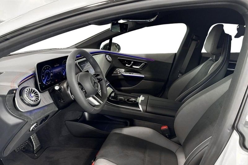 Mercedes EQE350 bild 12