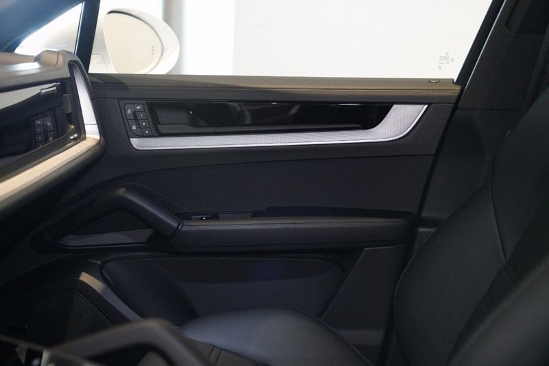 Porsche Cayenne bild 16