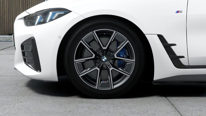 BMW i4 bild 7