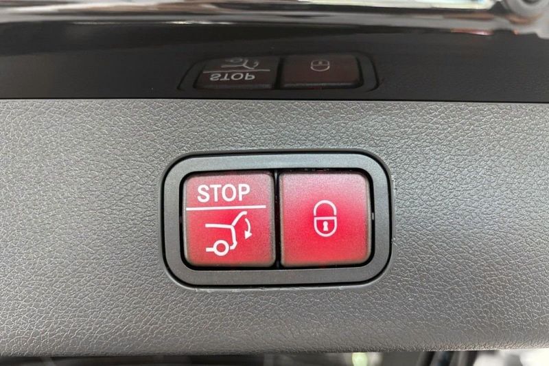 Mercedes E300 bild 16