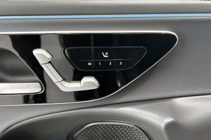 Mercedes E300 bild 13