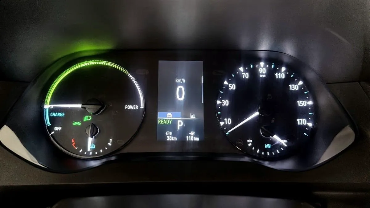 Vehicle image 13