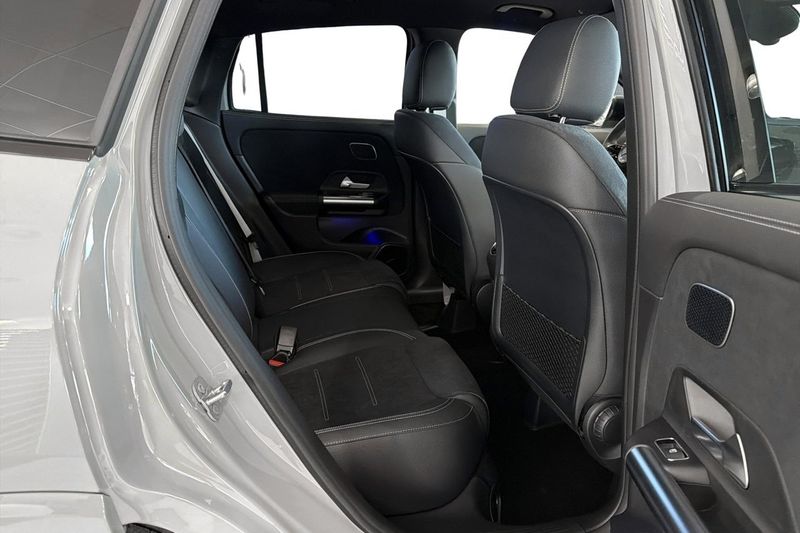 Mercedes GLA250 bild 9