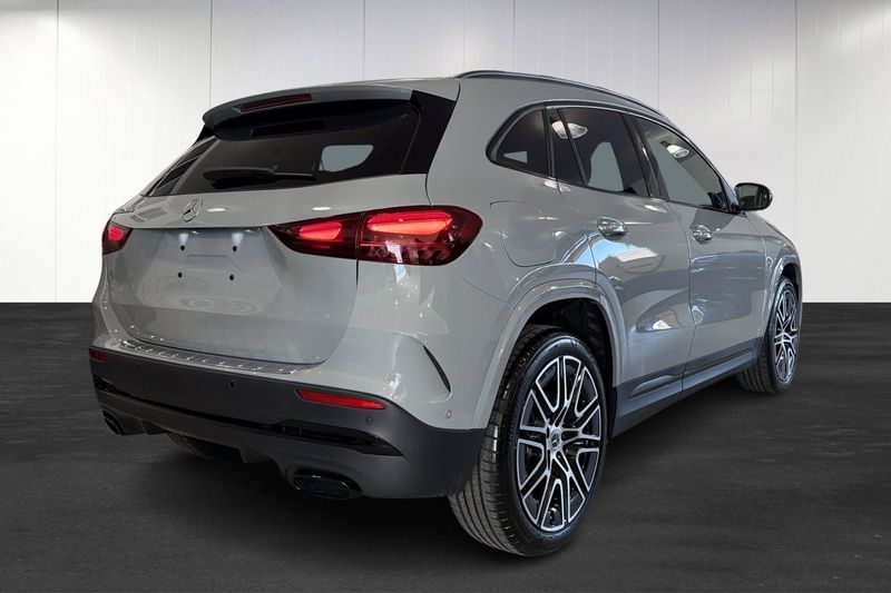 Mercedes GLA250 bild 4