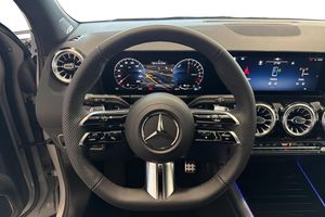 Mercedes GLA250 bild 7