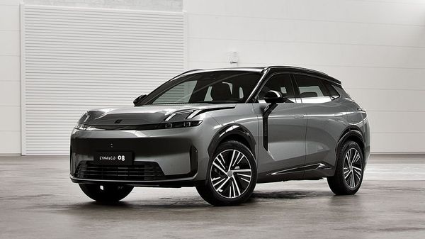 Lynk & Co 08 Core PHEV 20 Mils Räckvidd Eldrift (WLTP) - 2026