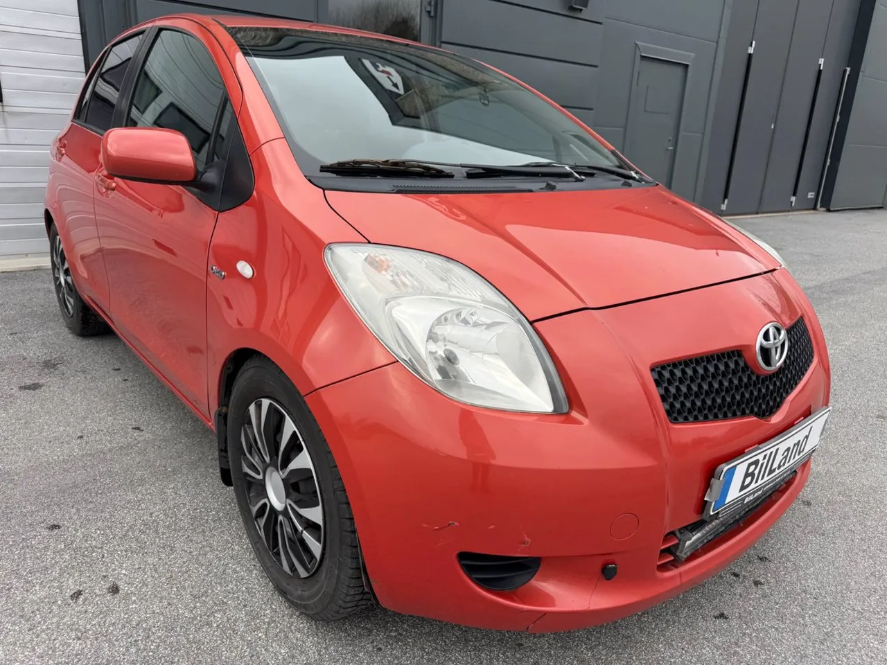 Vehicle image 2