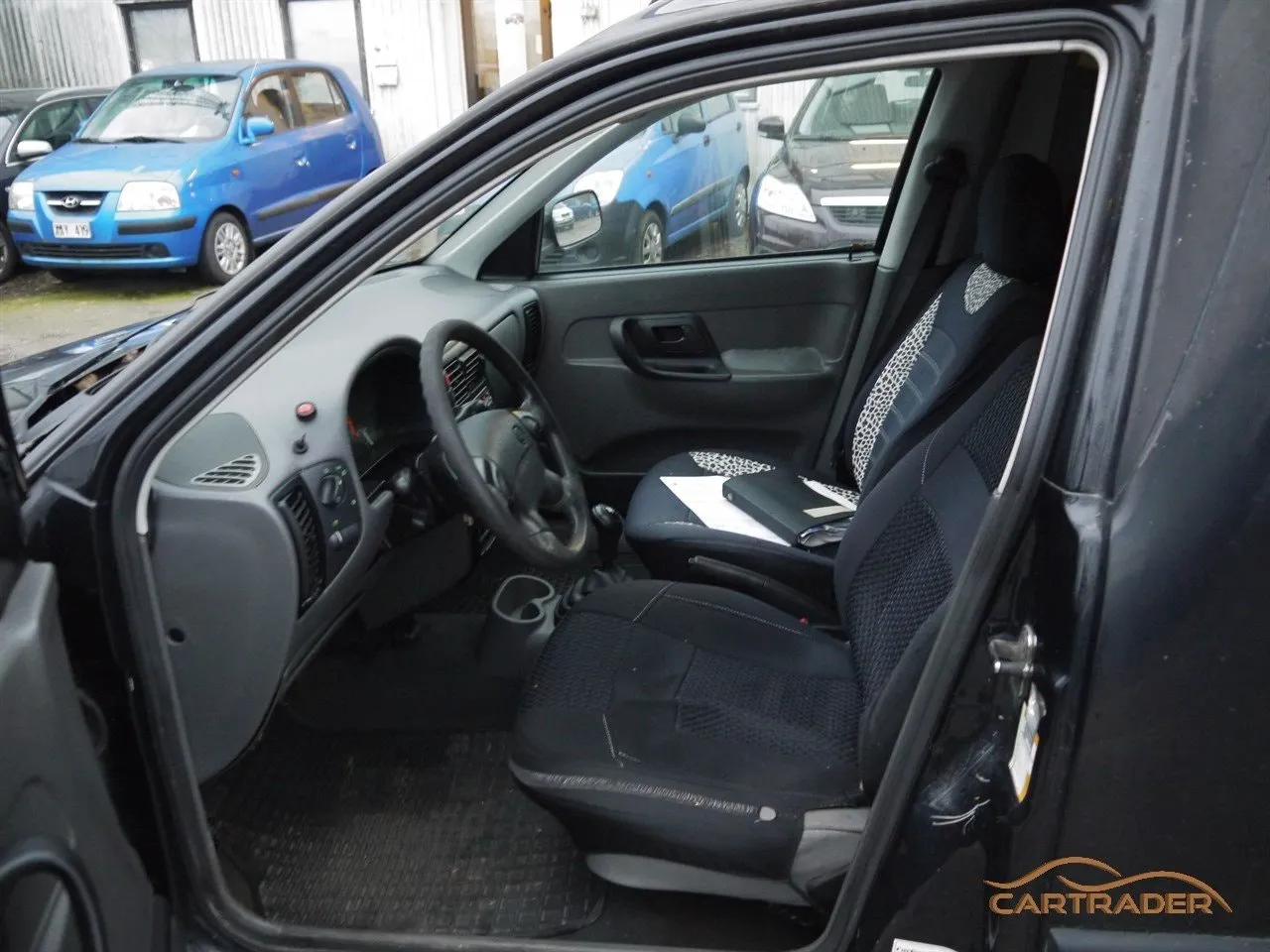 Vehicle image 9