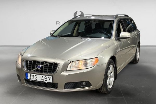 Volvo V70 D5 185 HK AUT MOMENTUM D-VÄRM PDC 13600MIL KAMREM BYTT - 2009