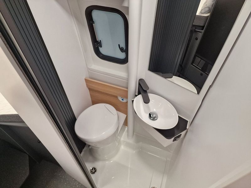 Adria Twin bild 17
