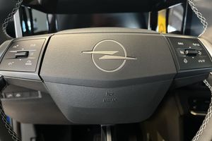 Opel Frontera bild 12