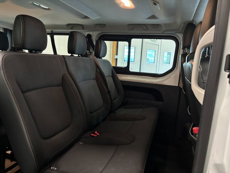 Renault Trafic bild 16
