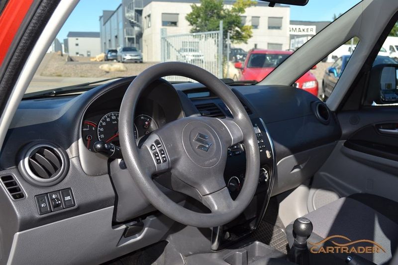 Suzuki SX4 bild 8