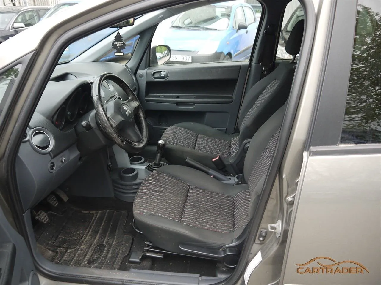 Vehicle image 8