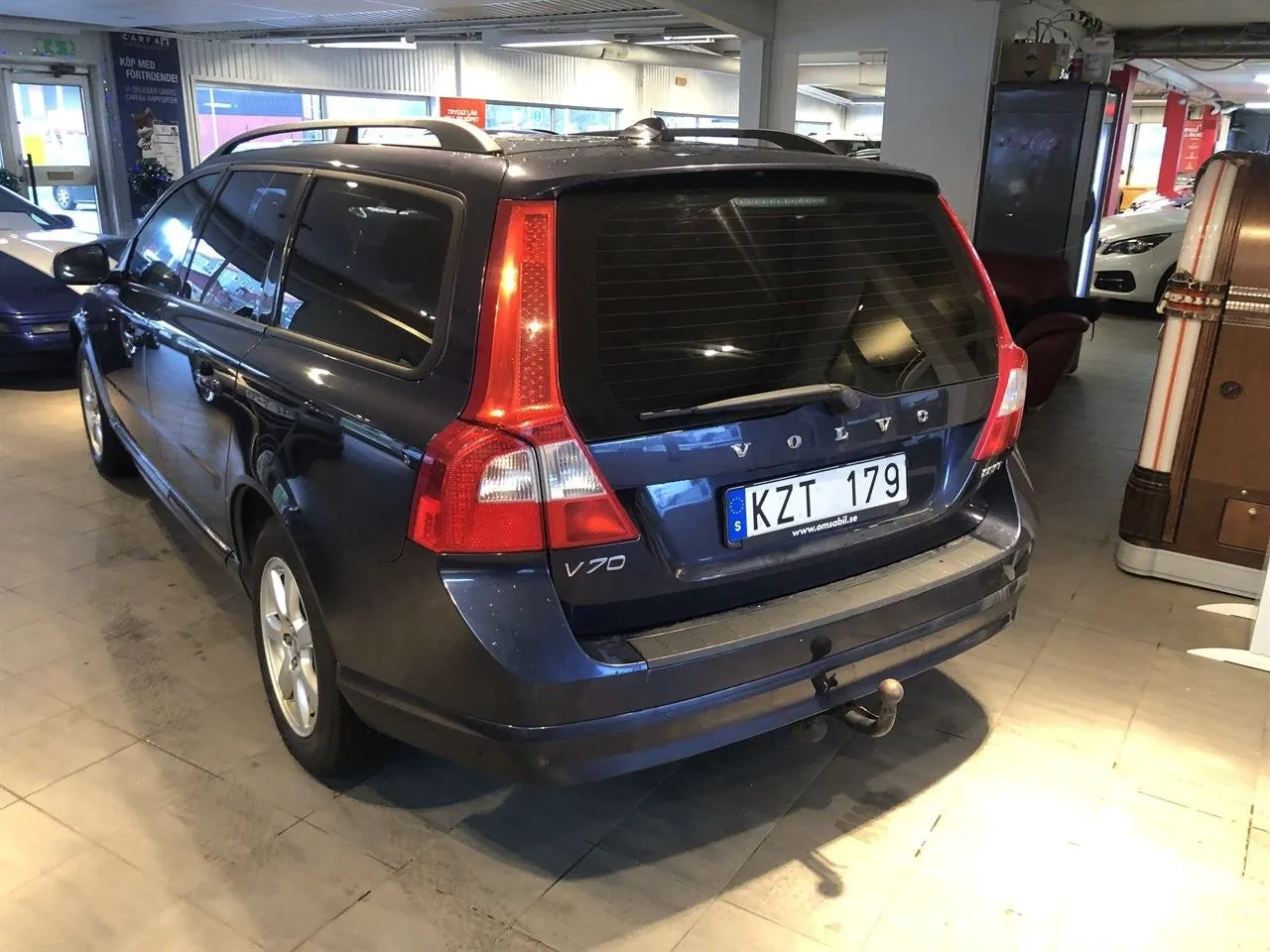 Vehicle image 2