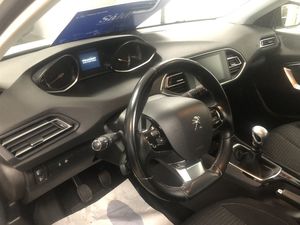 Peugeot 308 bild 8