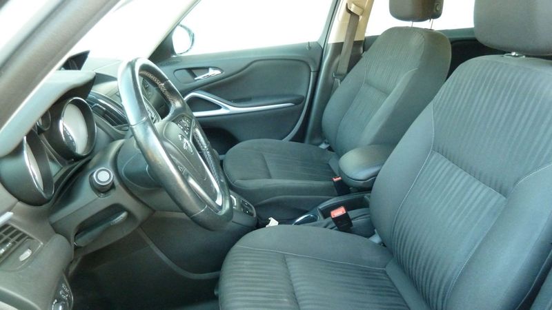 Opel Zafira bild 8