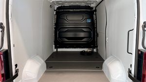 Nissan Interstar bild 10