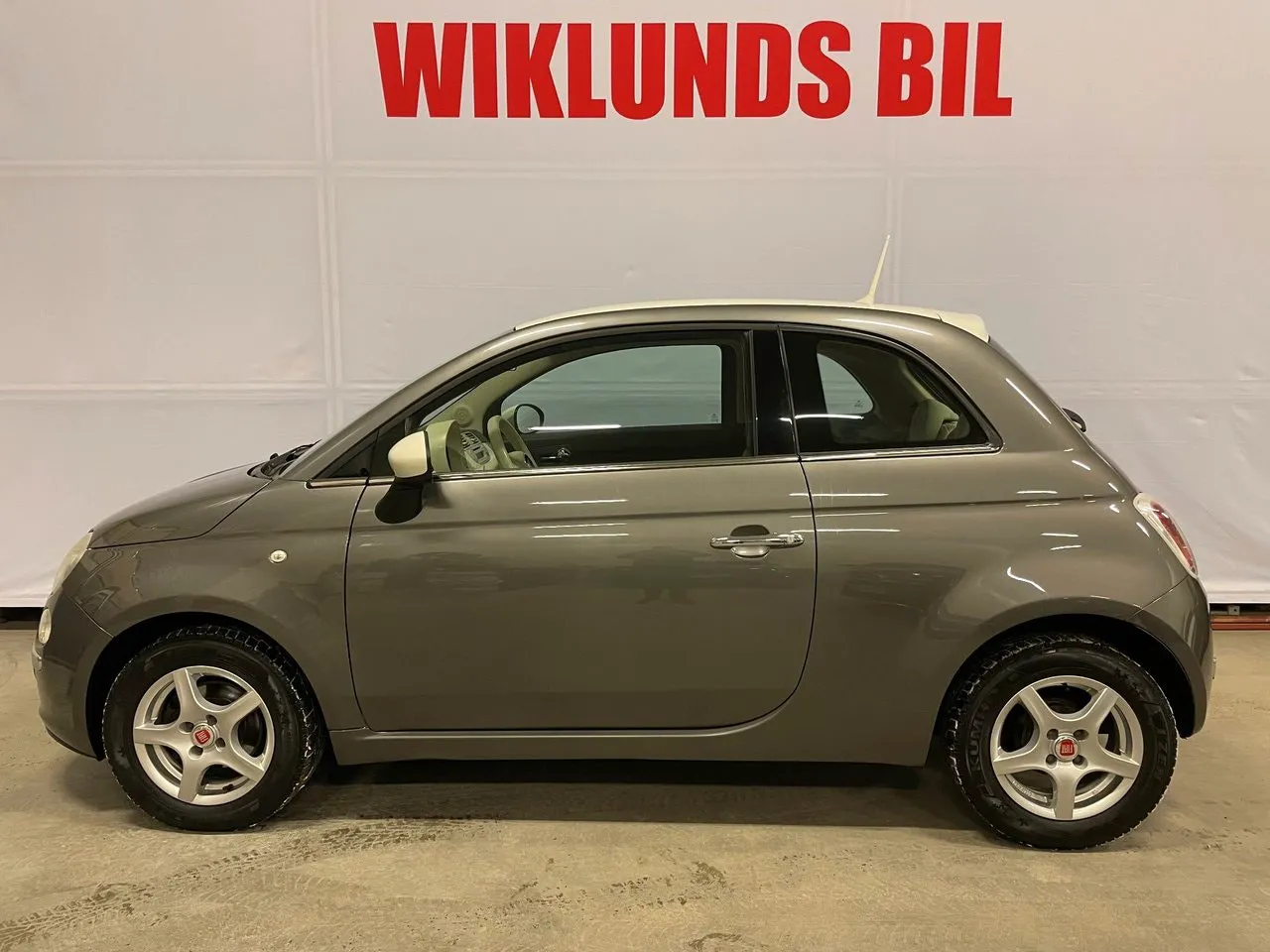 Vehicle image 1