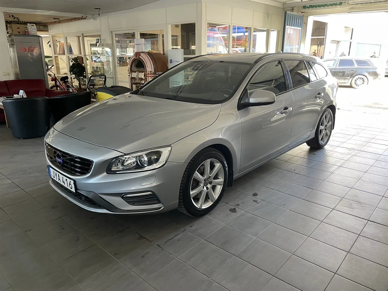 Vehicle image 1