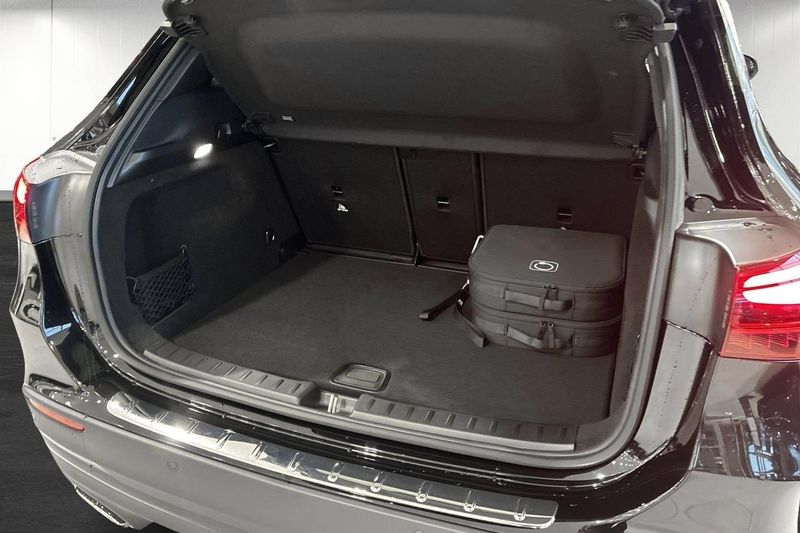 Mercedes GLA250 bild 15