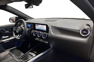 Mercedes GLA250 bild 9