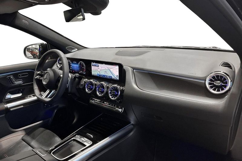 Mercedes GLA250 bild 9