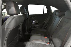 Mercedes GLA250 bild 11