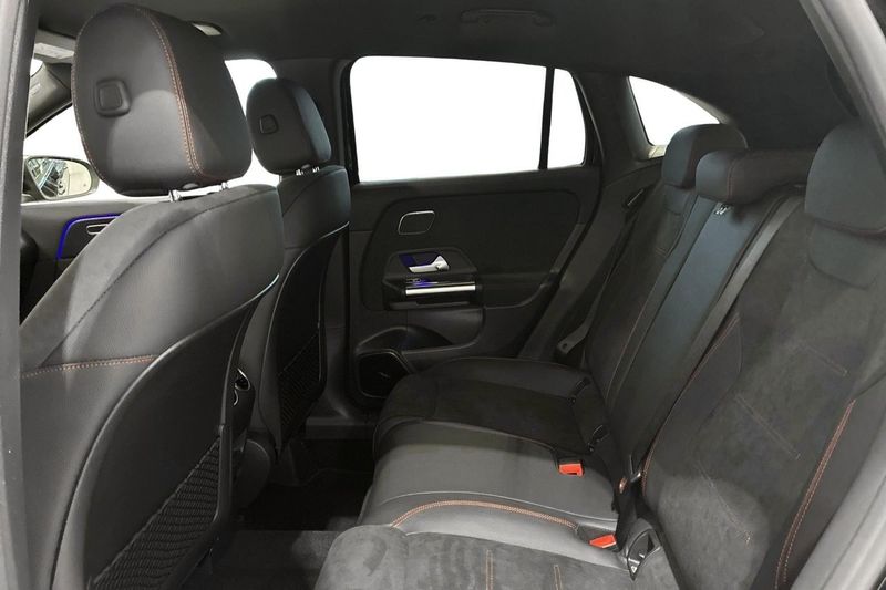 Mercedes GLA250 bild 11