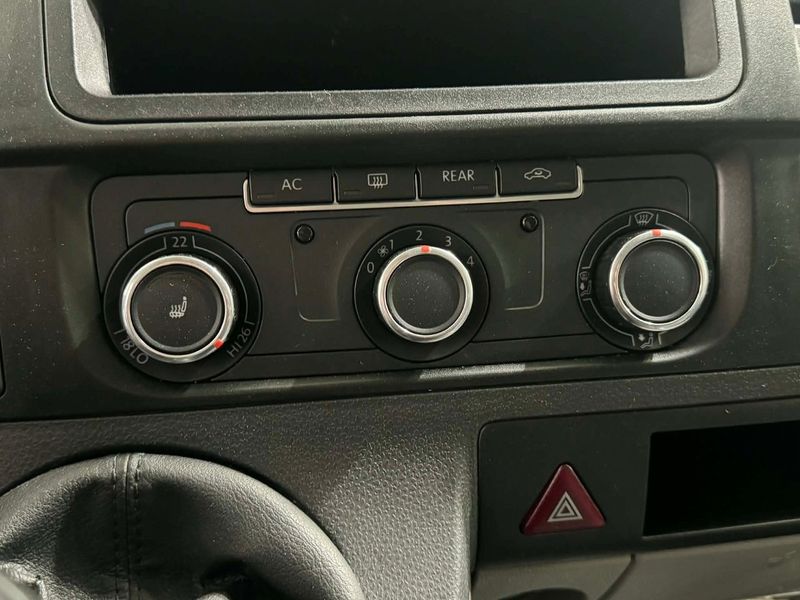 Volkswagen Caravelle bild 19