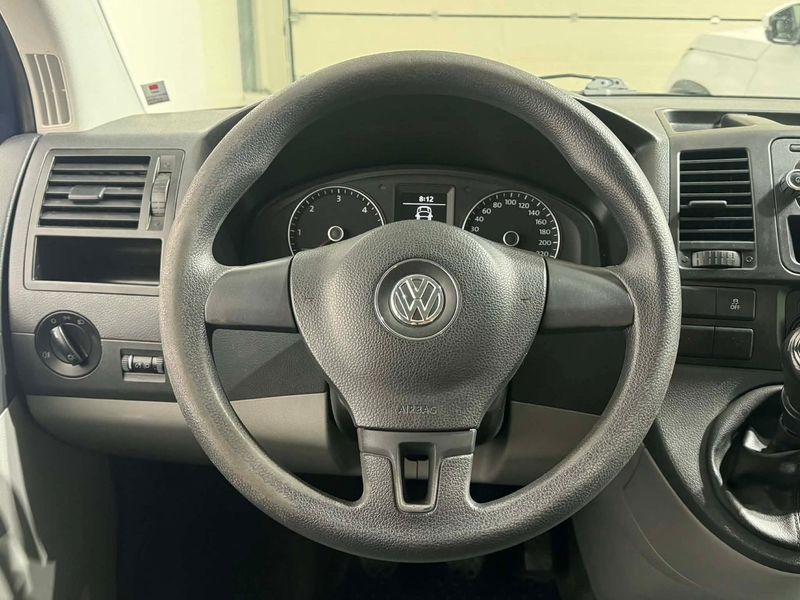 Volkswagen Caravelle bild 15