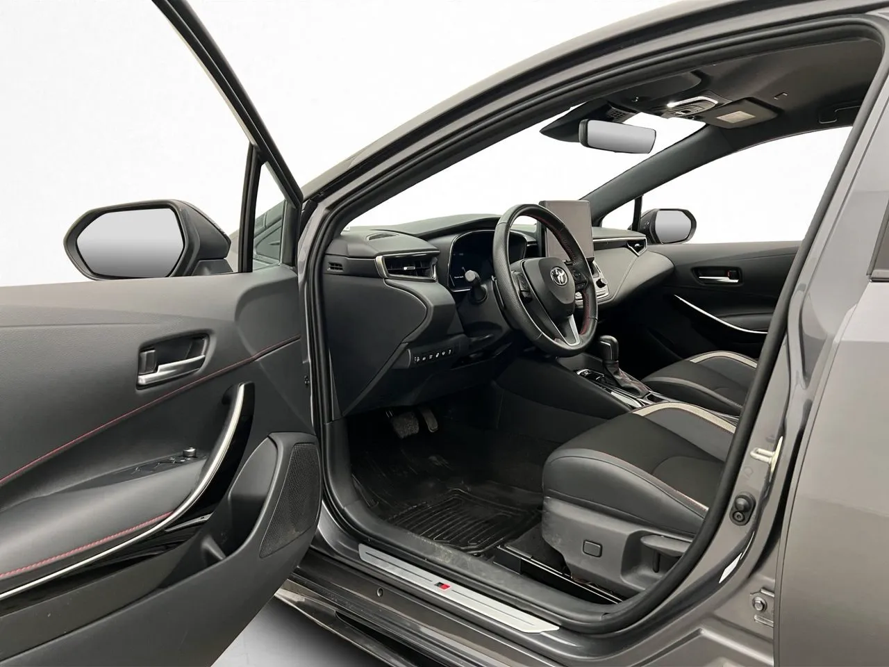 Vehicle image 16