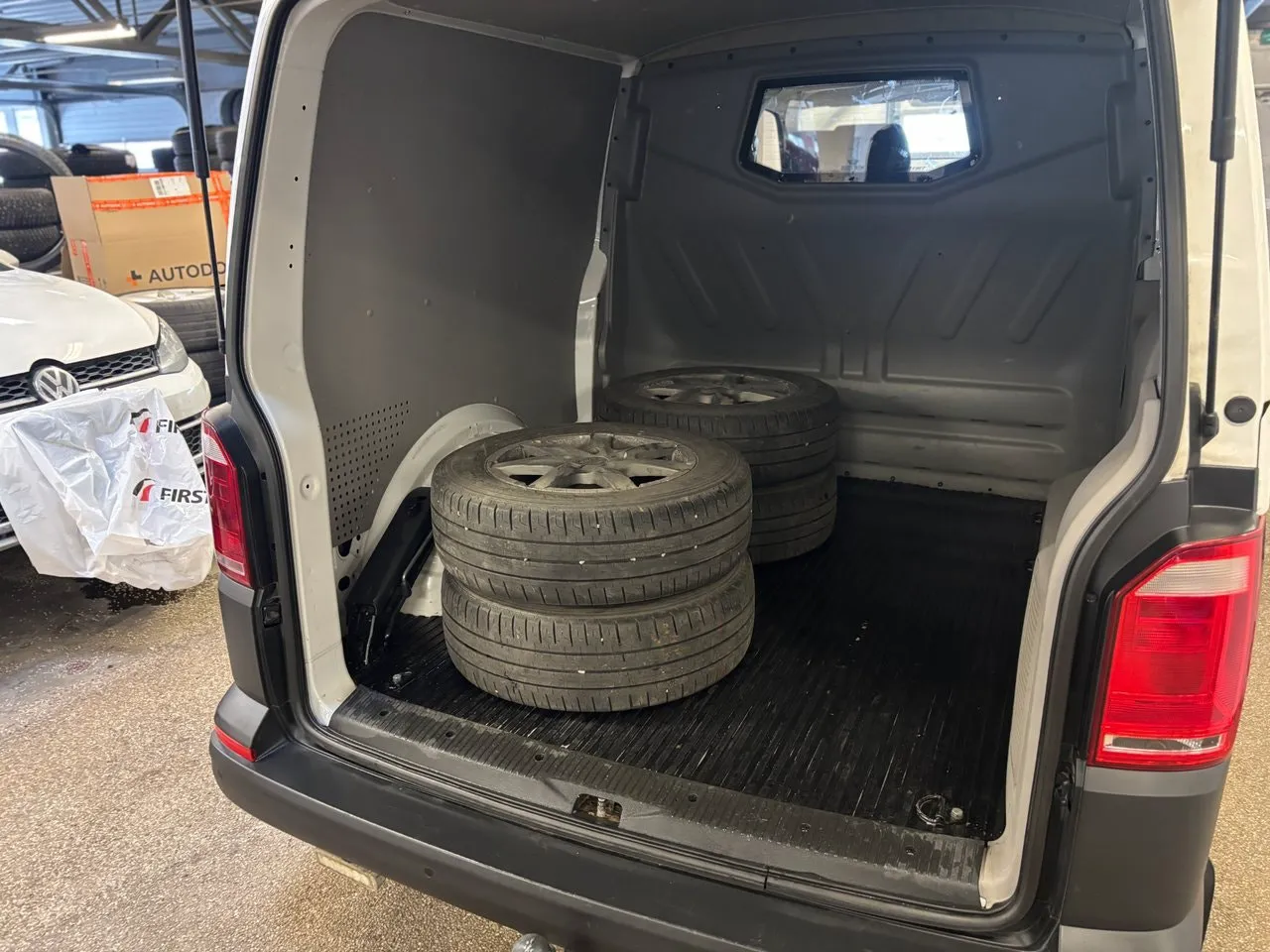 Vehicle image 6