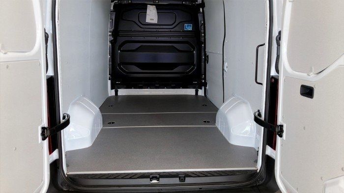 Nissan Interstar bild 7