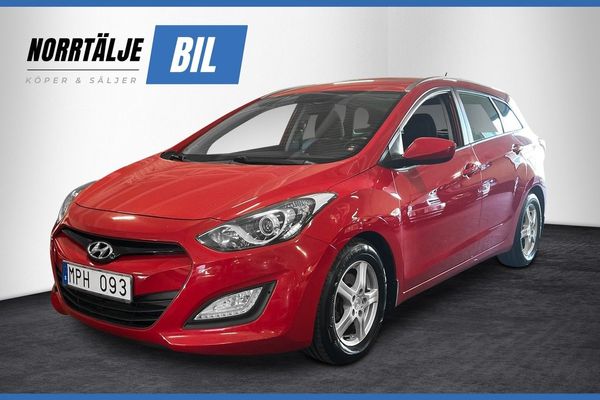 Hyundai i30 Kombi 1.6 110 HK MOTORVÄRMARE & KUPÉUTTAG NYSERV NYBES - 2013