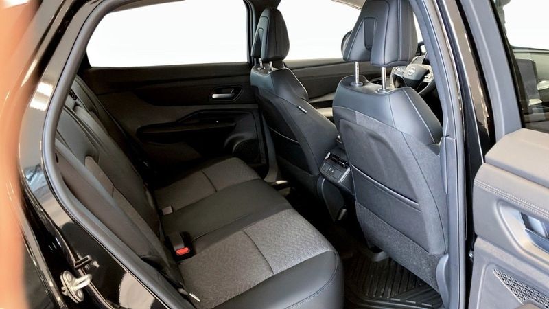 Nissan Ariya bild 5