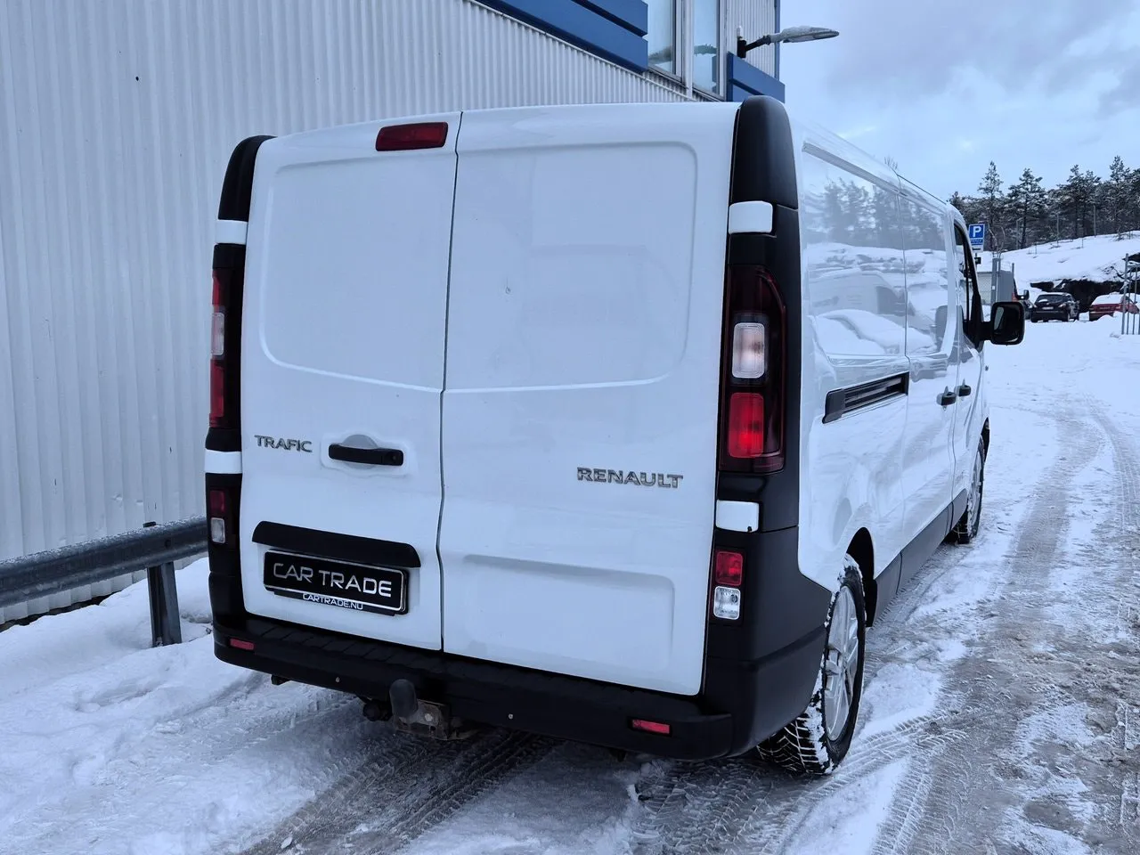 Vehicle image 7